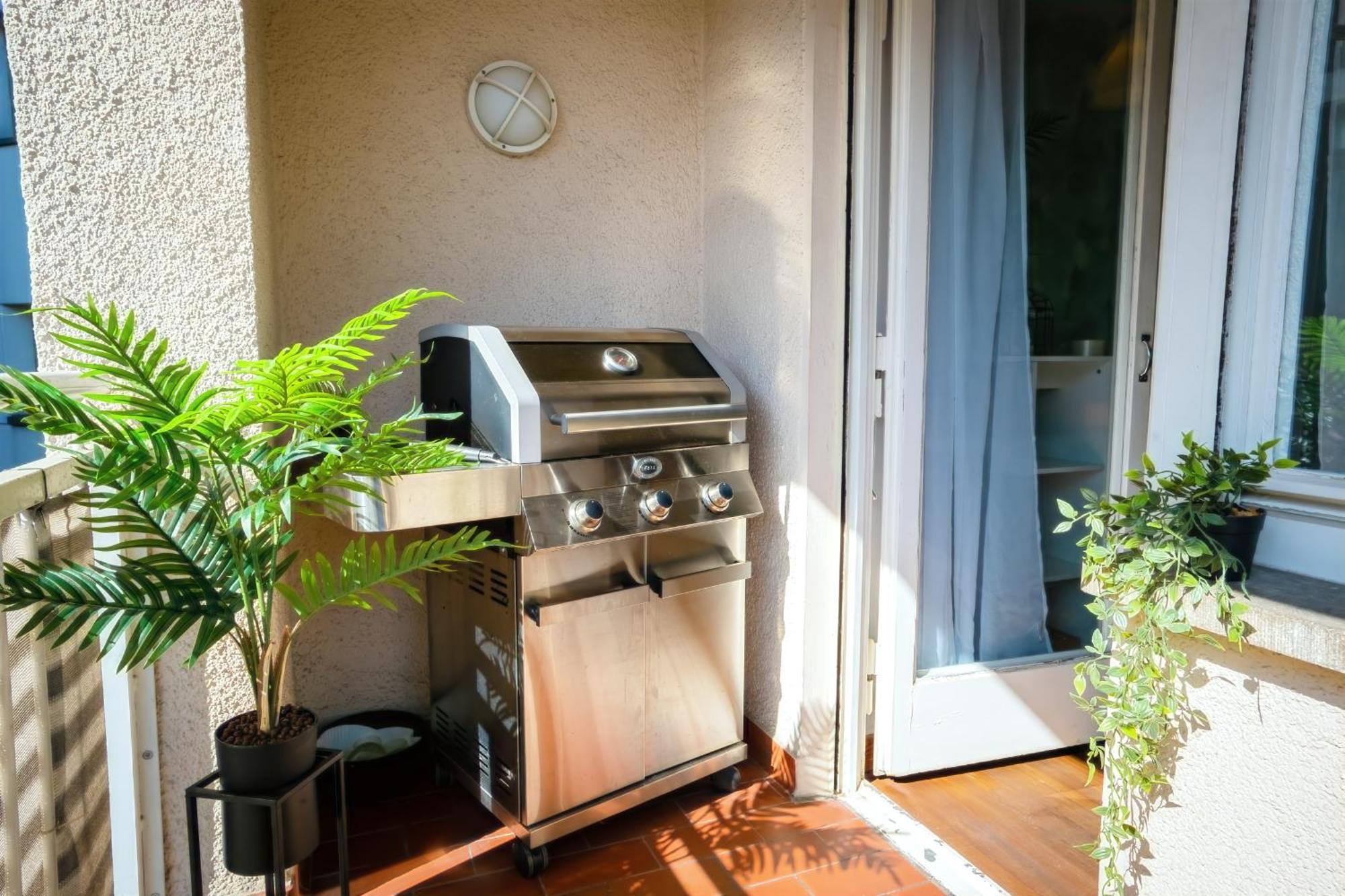 The Big Muenster Fuer Bis Zu 12, Whirlpool, Sauna, Zentral, Tischfussball, Balkon, Gasgrill ウルム エクステリア 写真